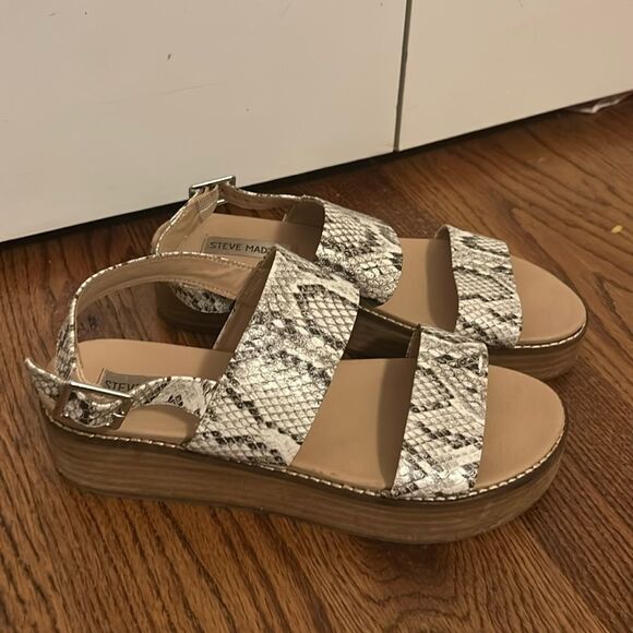Steve Madden Teenie Platform Sandals Size 8.5 - Picture 1 of 6